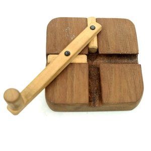 Unusual Vintage Handicraft Wood “Do-Nothing” Gadget Fidgeter-Smoke Grinder